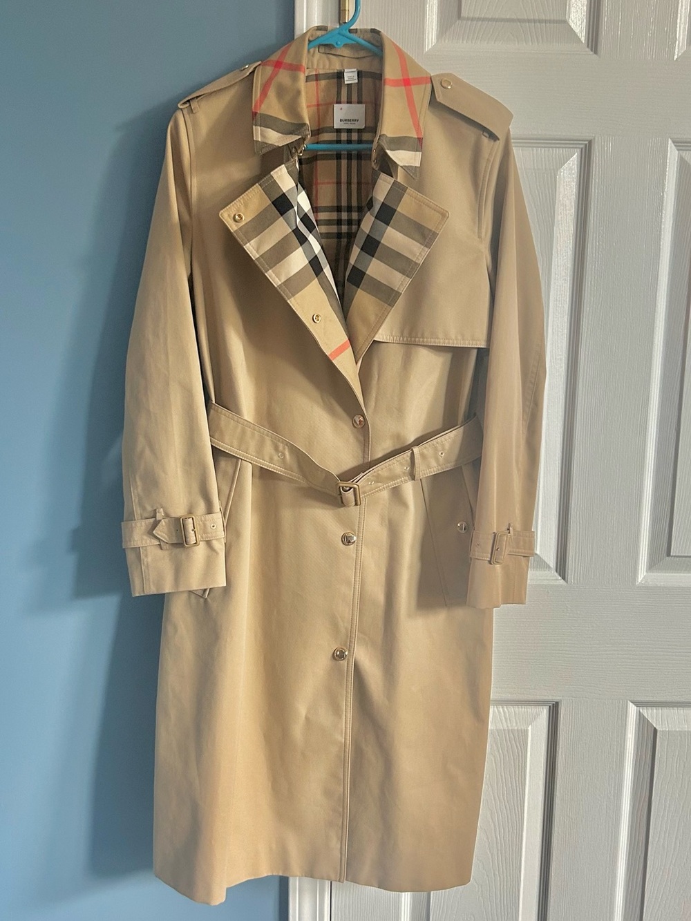 Burberry Sandridge Trench Coat